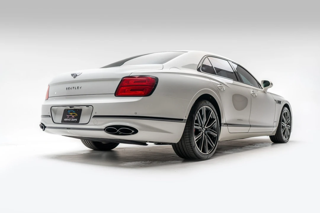 2022 Bentley Continental Flying Spur - Image 11 of 31