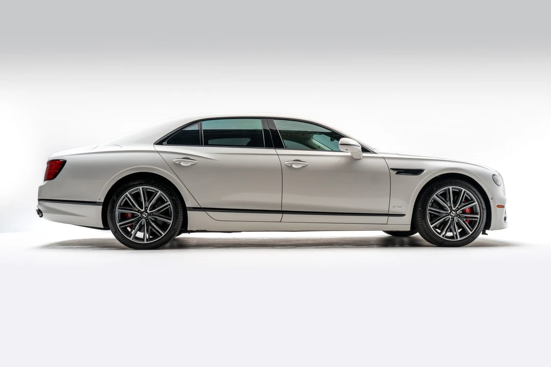 2022 Bentley Continental Flying Spur - Image 9 of 31