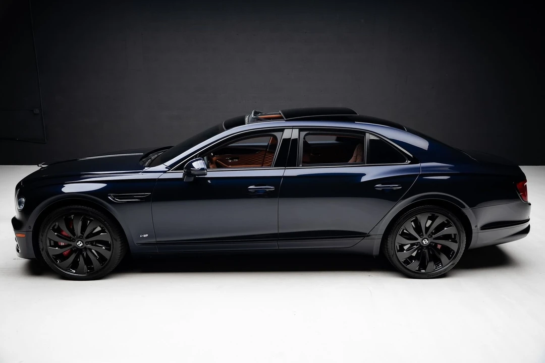 2022 Bentley Continental - Image 17 of 31