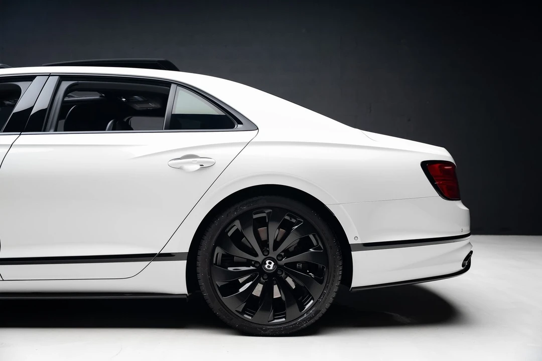 2022 Bentley Continental - Image 22 of 31