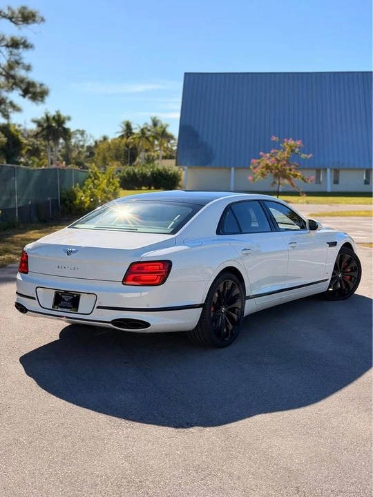 2022 Bentley Continental Flying Spur - Image 6 of 20