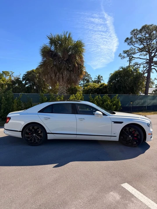 2022 Bentley Continental Flying Spur - Image 5 of 20