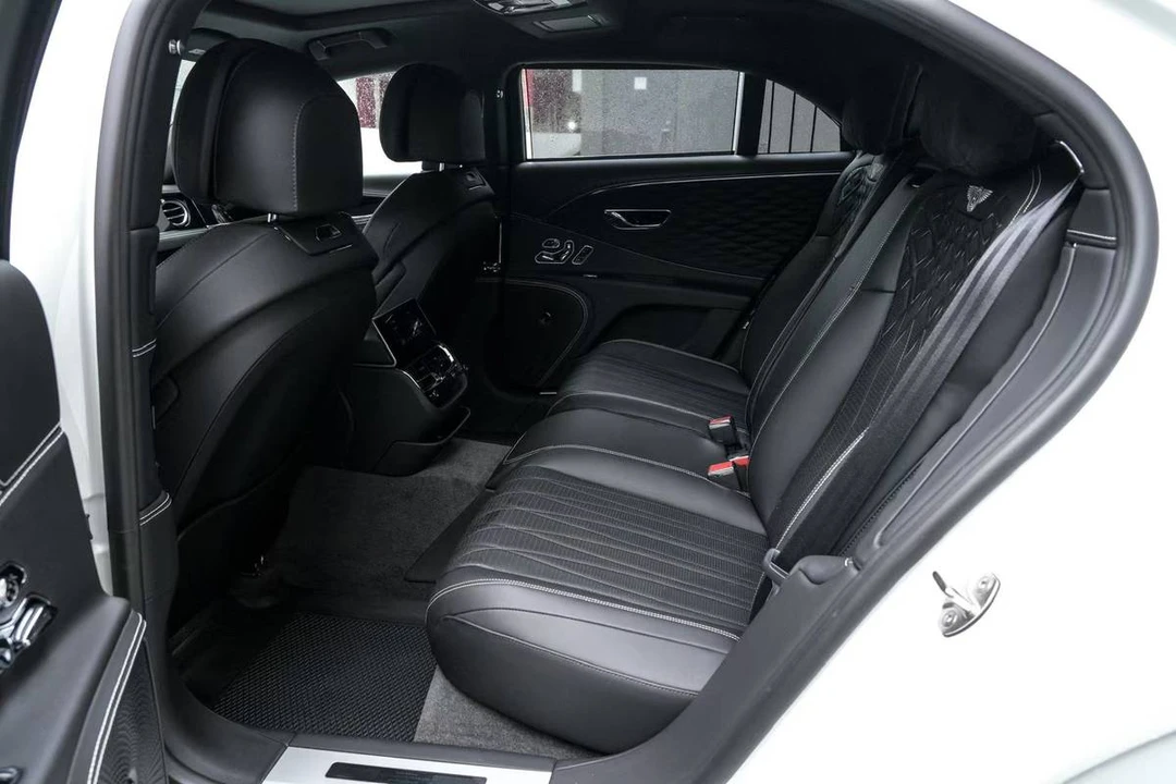 2022 Bentley Continental - Image 23 of 24