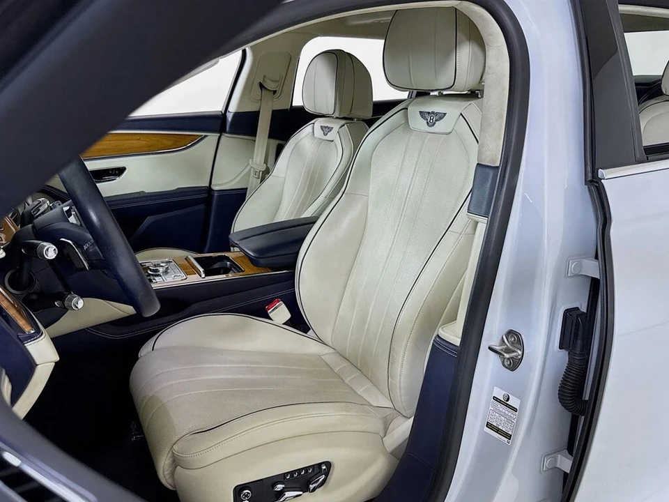 2022 Bentley Continental - Image 11 of 12