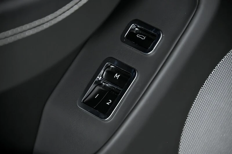 2022 Bentley - Image 19 of 31