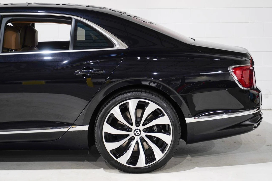 2022 Bentley Continental - Image 31 of 31