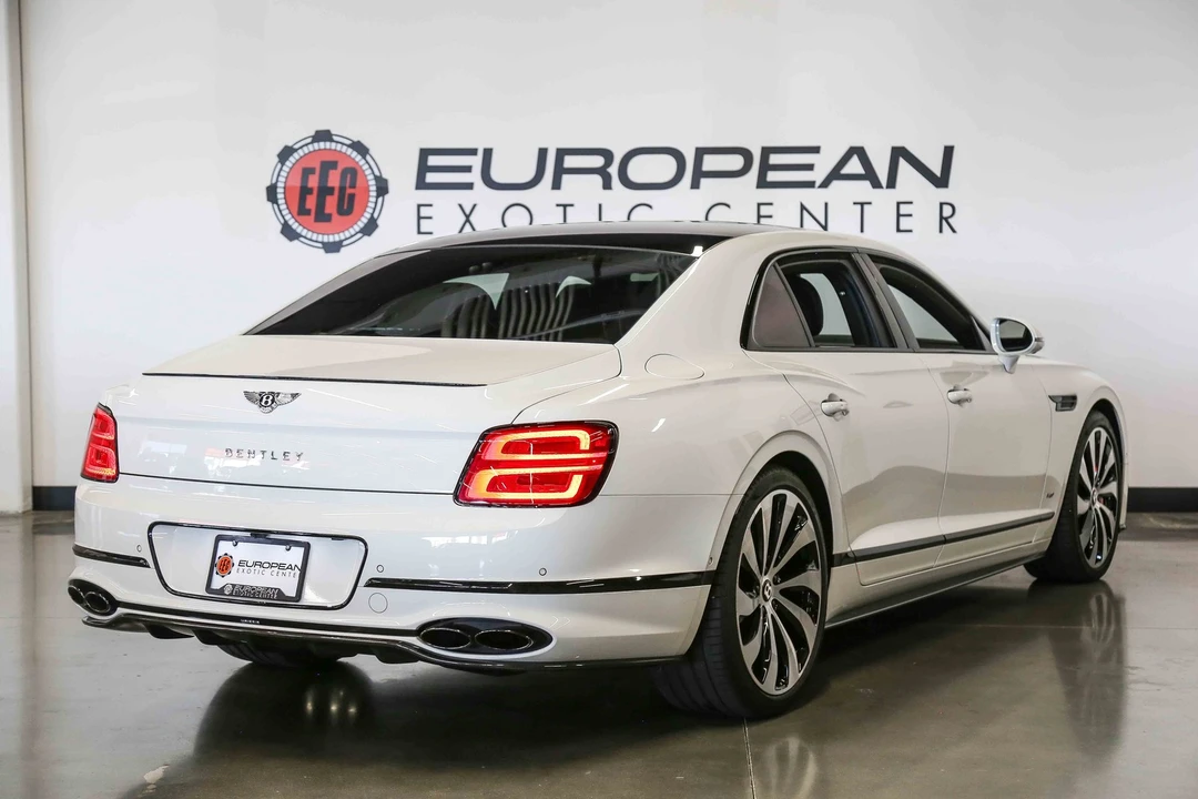 2022 Bentley Continental - Image 14 of 31