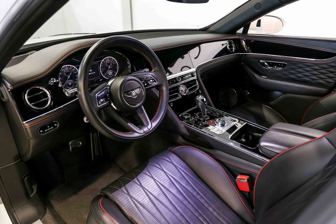 2022 Bentley Continental - Image 30 of 31