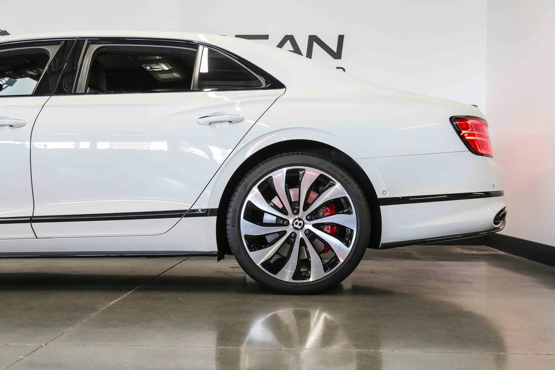 2022 Bentley Continental - Image 10 of 31