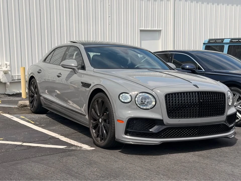2022 Bentley Continental Flying Spur - Image 15 of 15
