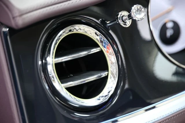 2022 Bentley Continental - Image 31 of 31