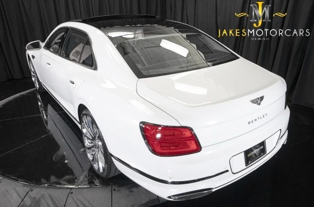 2022 Bentley - Image 10 of 24
