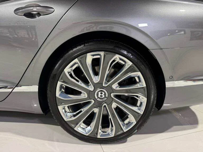 2022 Bentley Continental - Image 19 of 21