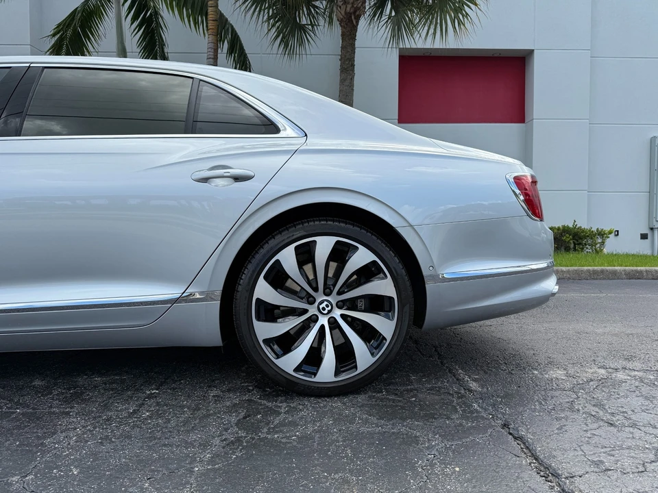 2022 Bentley Continental - Image 8 of 21