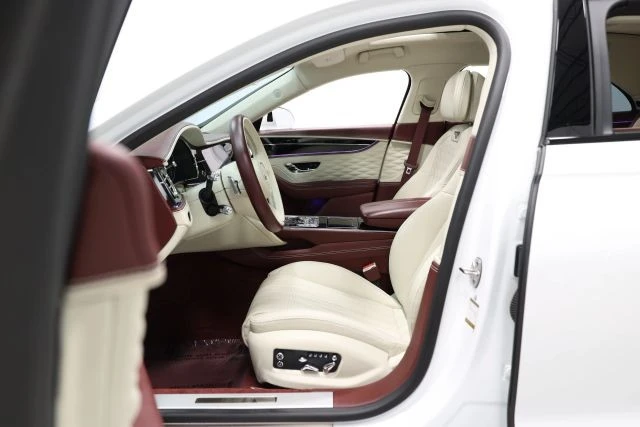 2022 Bentley Continental - Image 18 of 31