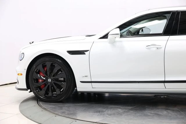 2022 Bentley Continental - Image 10 of 31