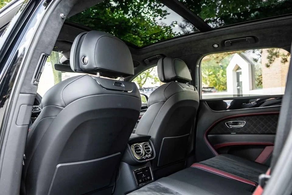 2022 Bentley Bentayga - Image 13 of 16