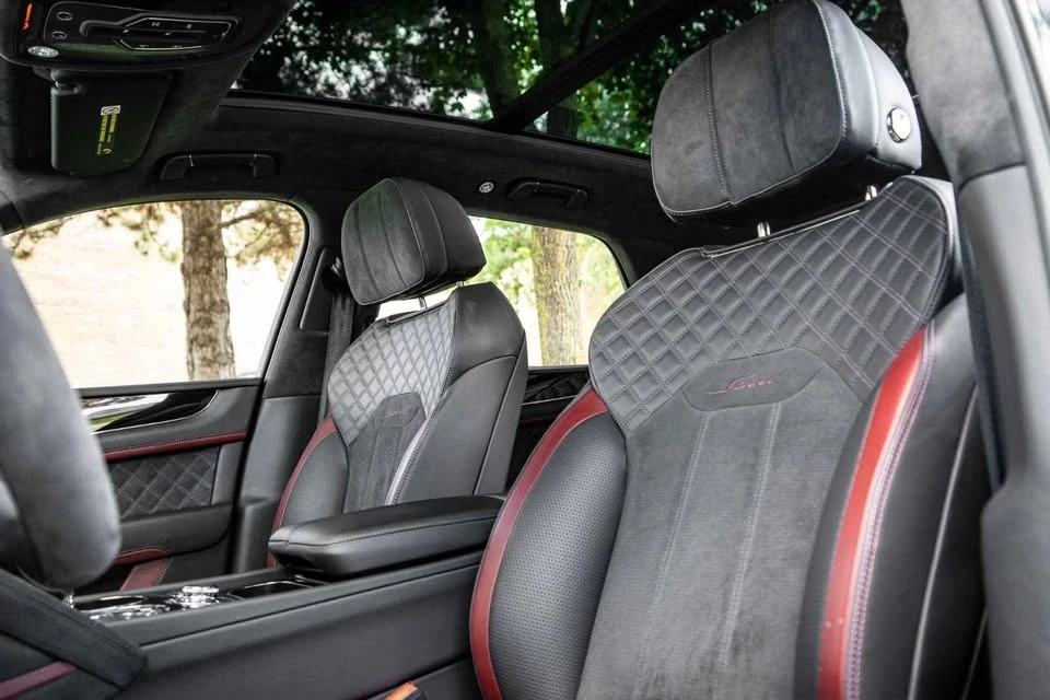 2022 Bentley Bentayga - Image 11 of 16