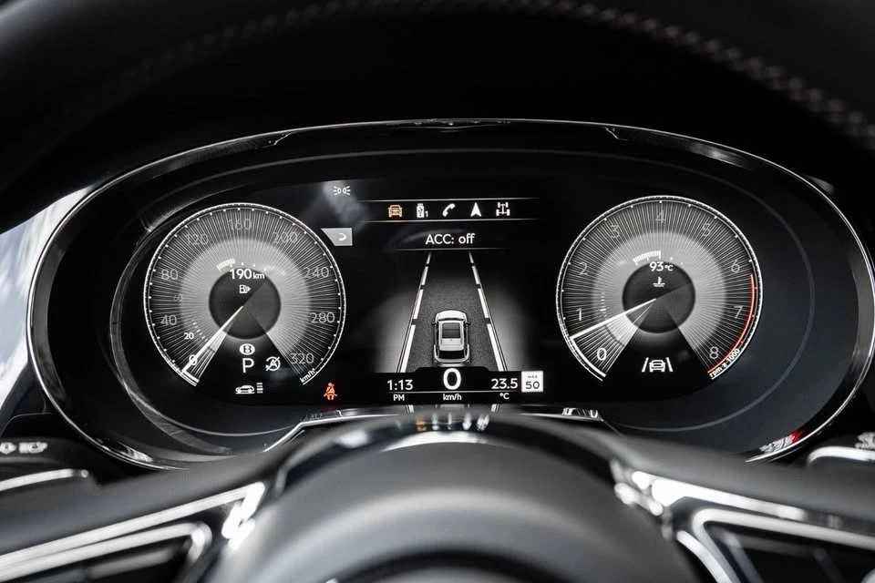 2022 Bentley Bentayga - Image 13 of 19