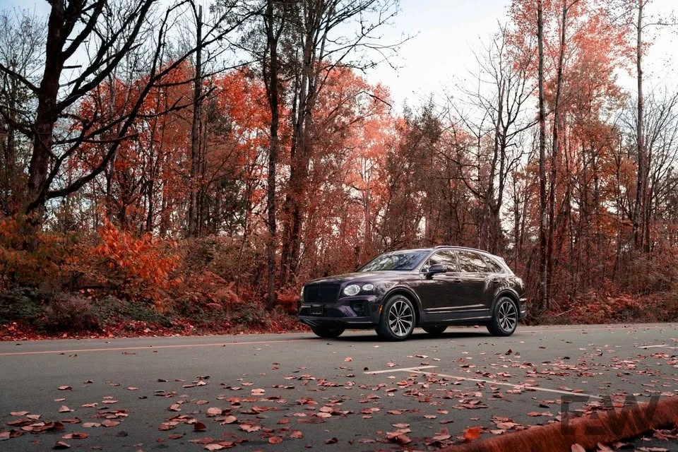 2022 Bentley Bentayga - Image 2 of 10