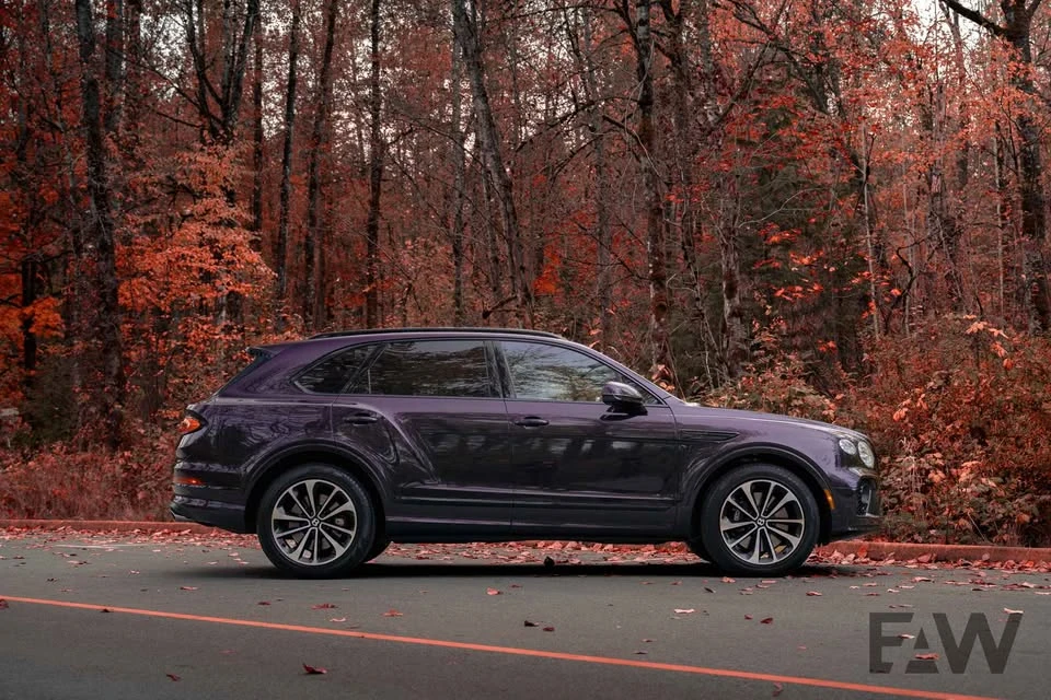 2022 Bentley Bentayga - Image 2 of 12