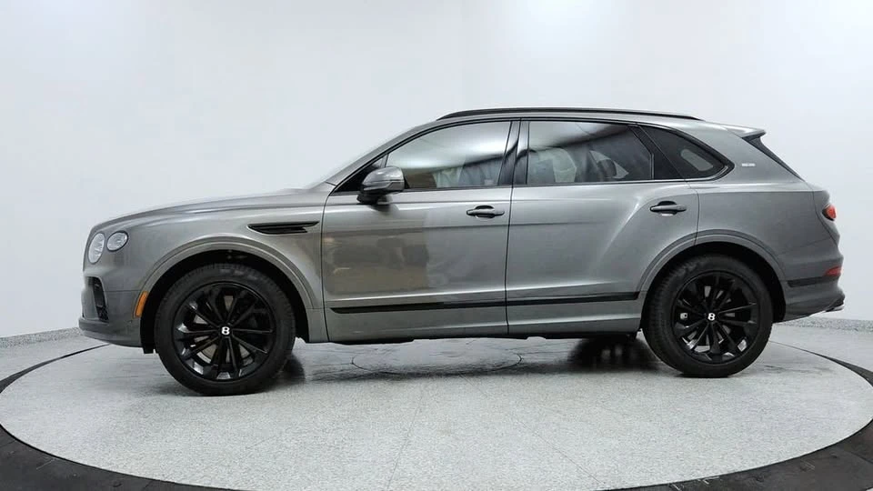 2022 Bentley Bentayga - Image 2 of 20