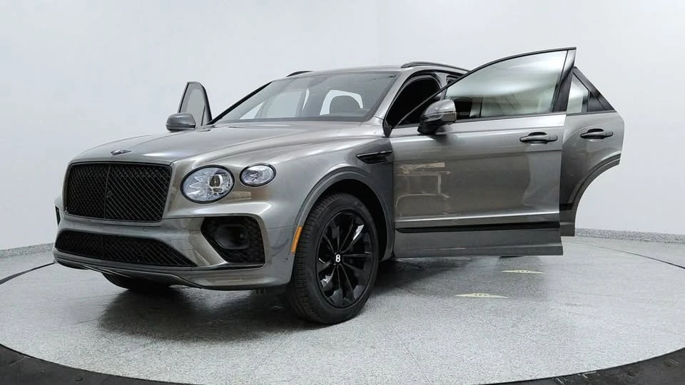 2022 Bentley Bentayga - Image 9 of 20