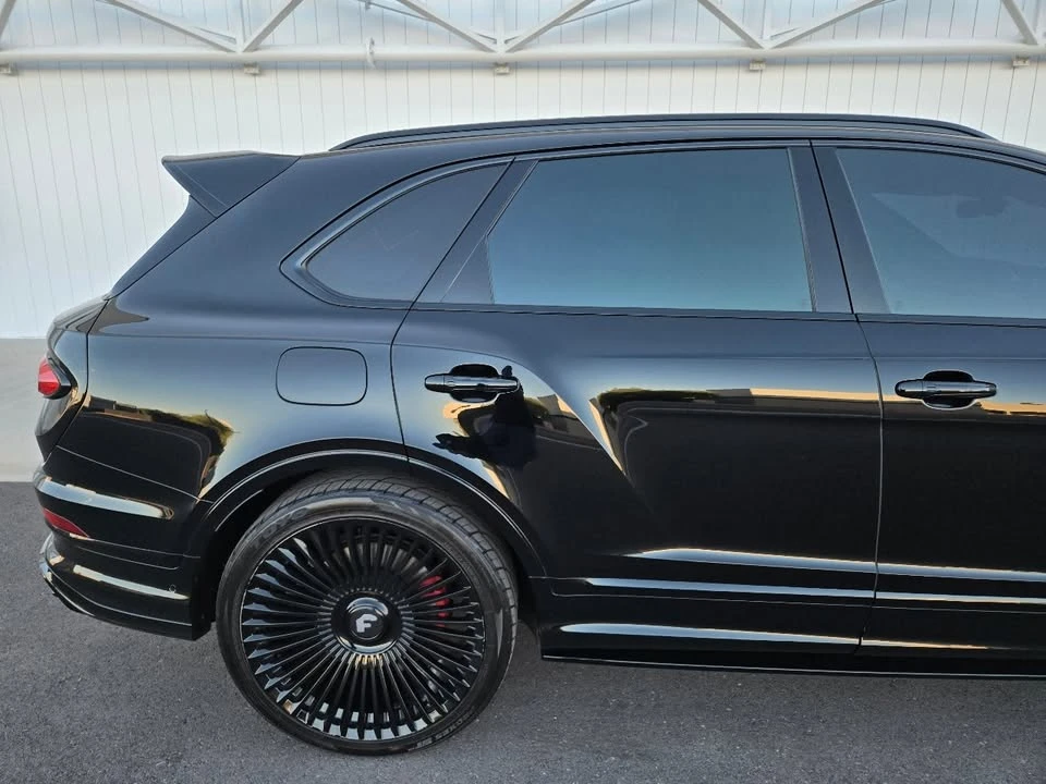 2022 Bentley Bentayga - Image 12 of 20