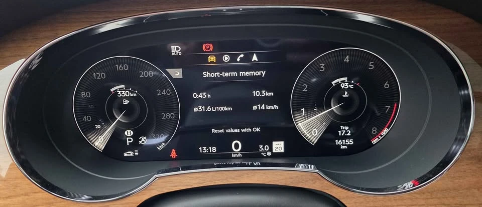 2022 Bentley Bentayga - Image 10 of 20
