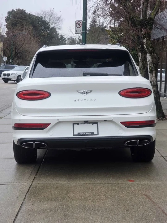 2022 Bentley Bentayga - Image 4 of 20