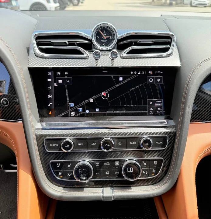 2022 Bentley Bentayga - Image 15 of 20