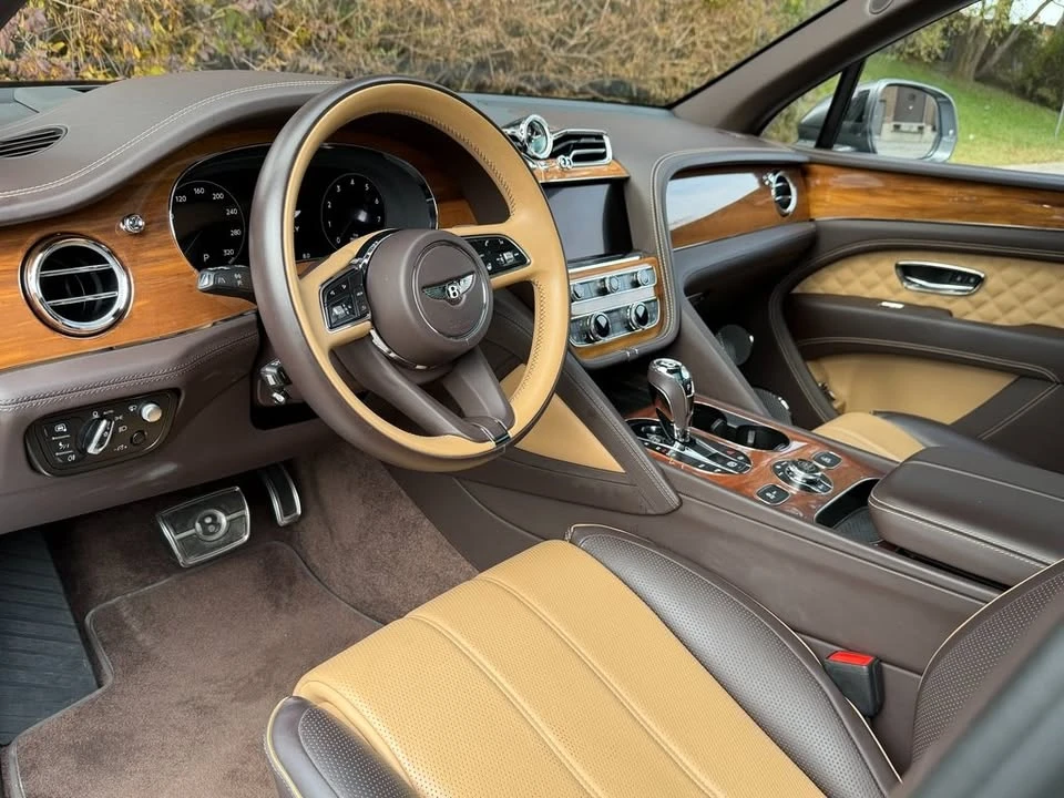 2022 Bentley Bentayga - Image 13 of 20