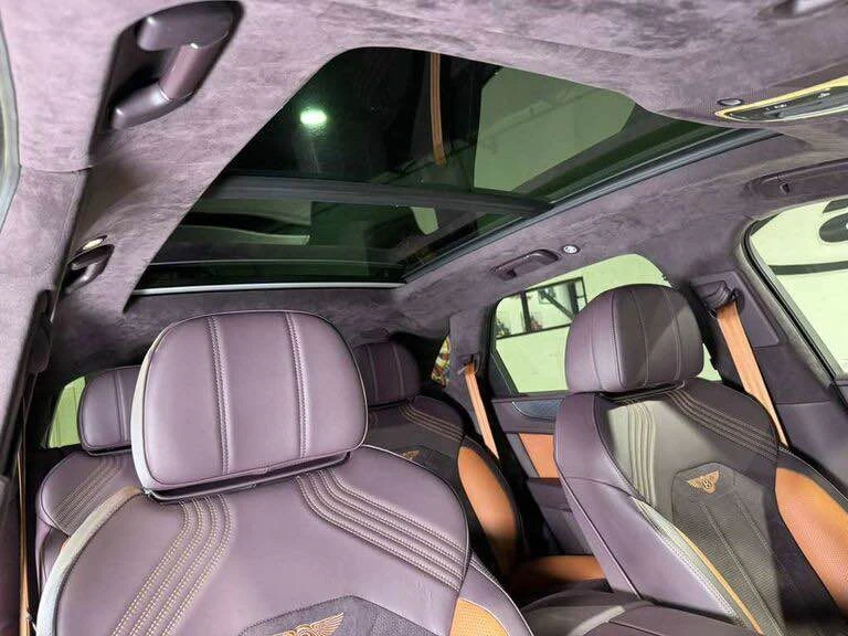 2022 Bentley Bentayga - Image 12 of 19