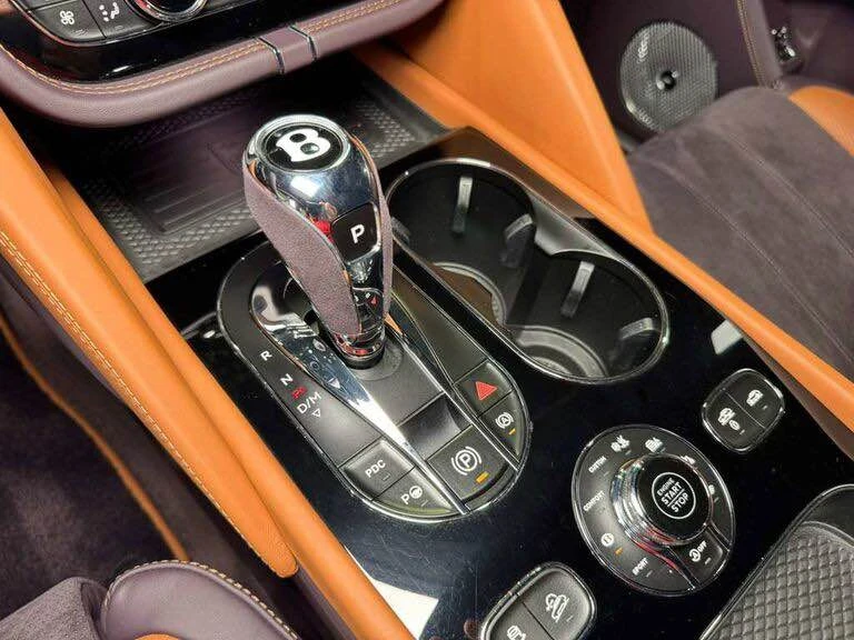 2022 Bentley Bentayga - Image 13 of 19