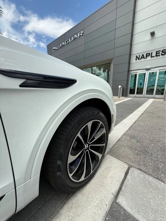 2022 Bentley Bentayga Mulliner - Image 6 of 20