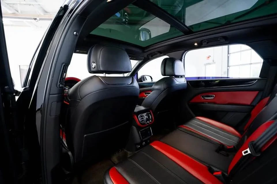 2022 Bentley Bentayga - Image 13 of 16