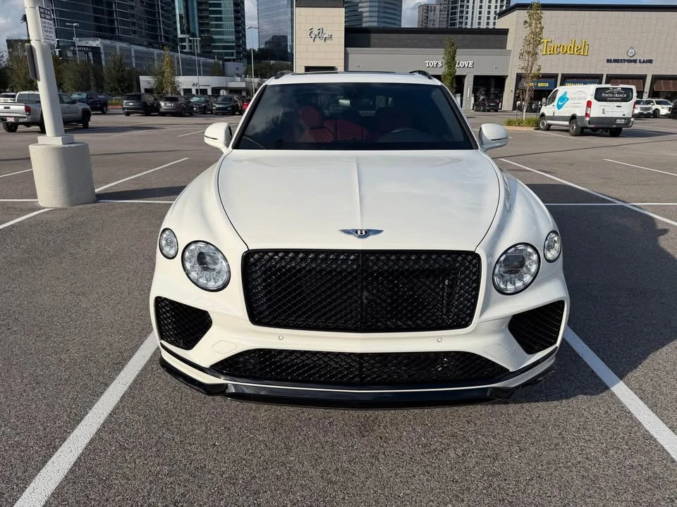 2022 Bentley Bentayga - Image 4 of 11