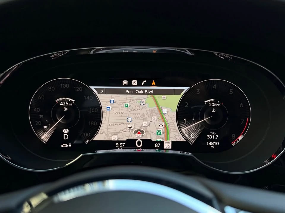 2022 Bentley Bentayga - Image 11 of 11