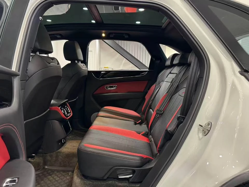 2022 Bentley Bentayga - Image 7 of 18