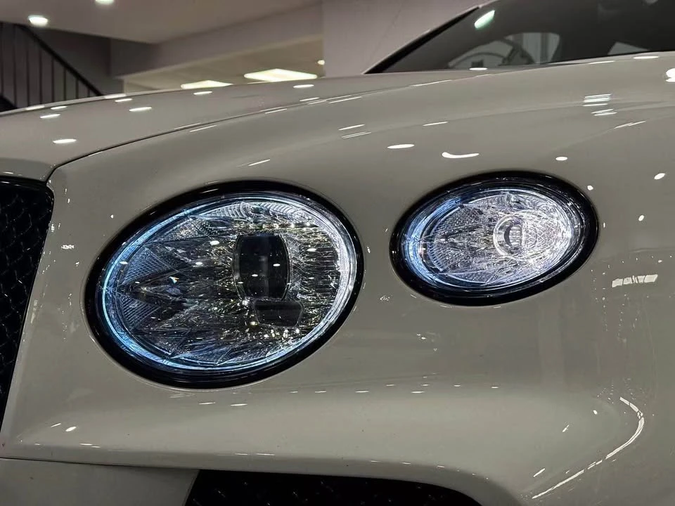 2022 Bentley Bentayga - Image 4 of 18