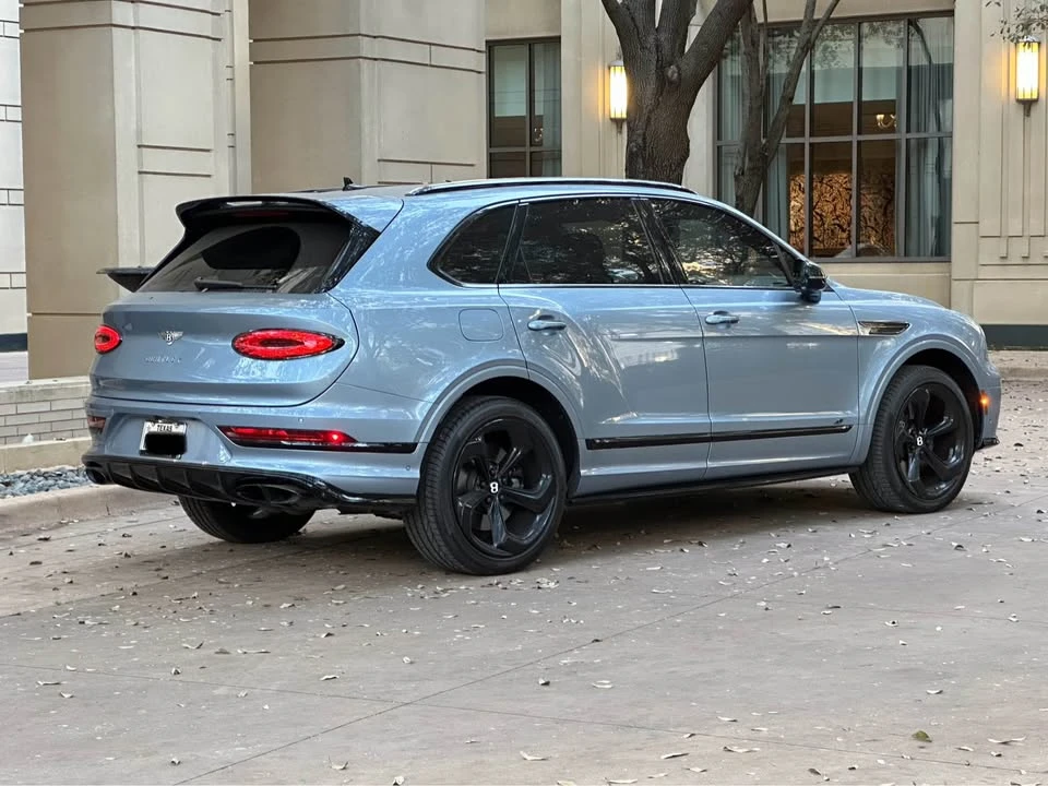 2022 Bentley Bentayga - Image 4 of 15