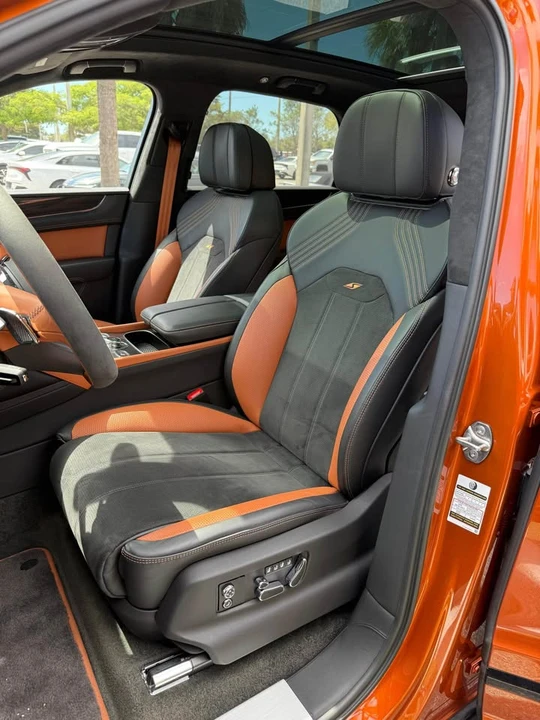 2022 Bentley Bentayga - Image 17 of 20