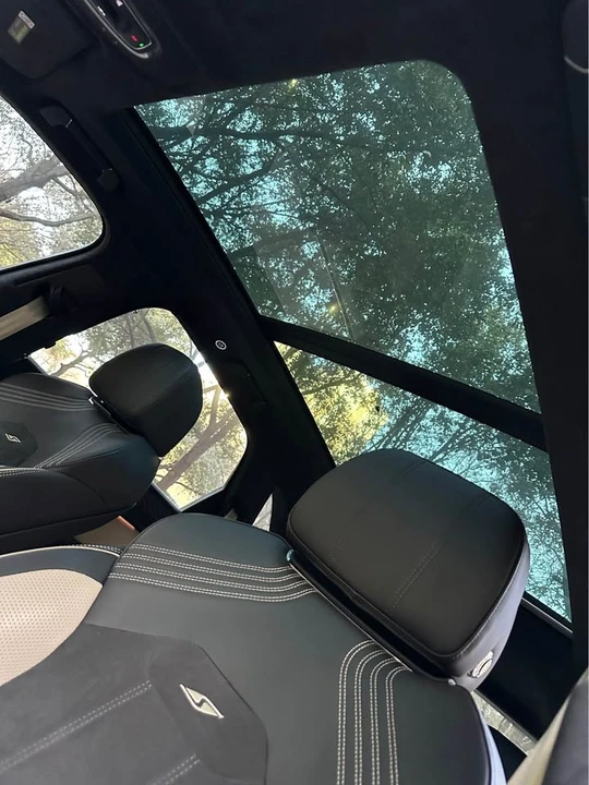 2022 Bentley Bentayga - Image 7 of 15