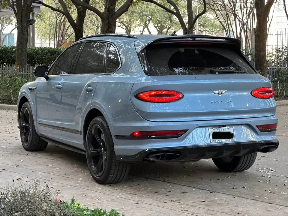 2022 Bentley Bentayga - Image 6 of 15