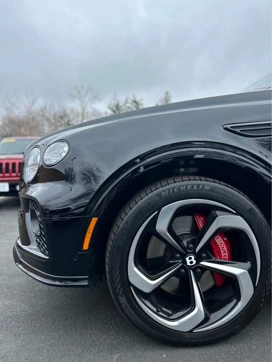 2022 Bentley Bentayga - Image 5 of 19