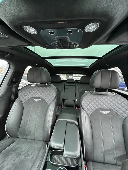 2022 Bentley Bentayga - Image 19 of 19