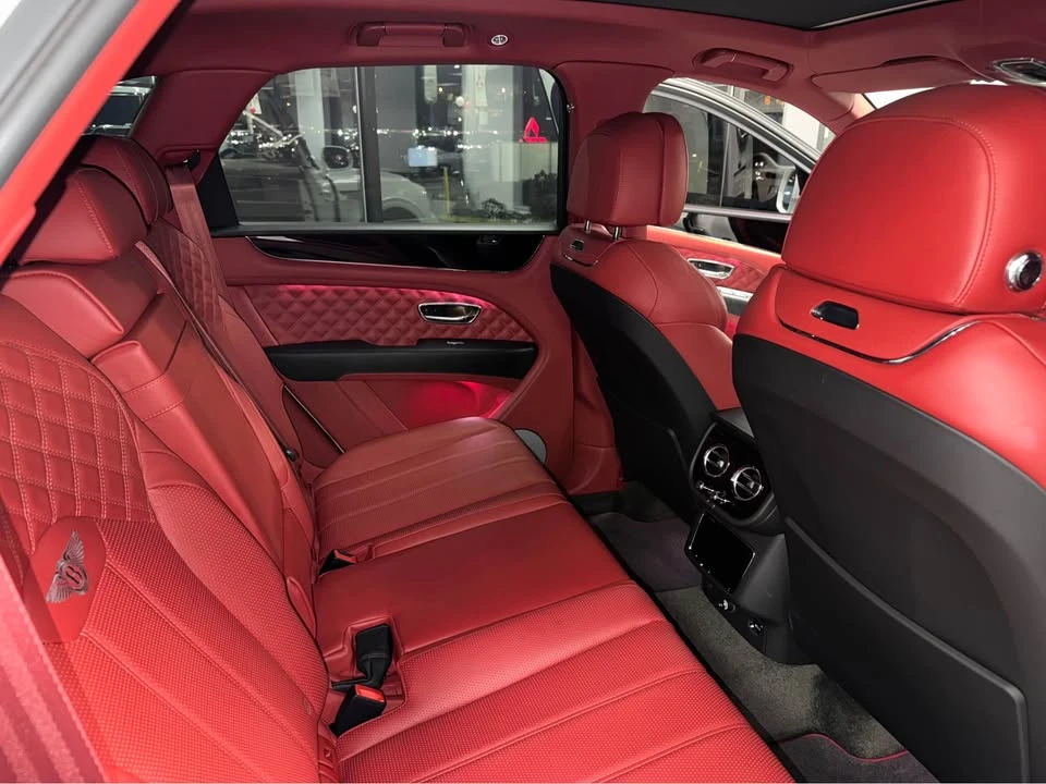 2022 Bentley Bentayga Speed - Image 4 of 10