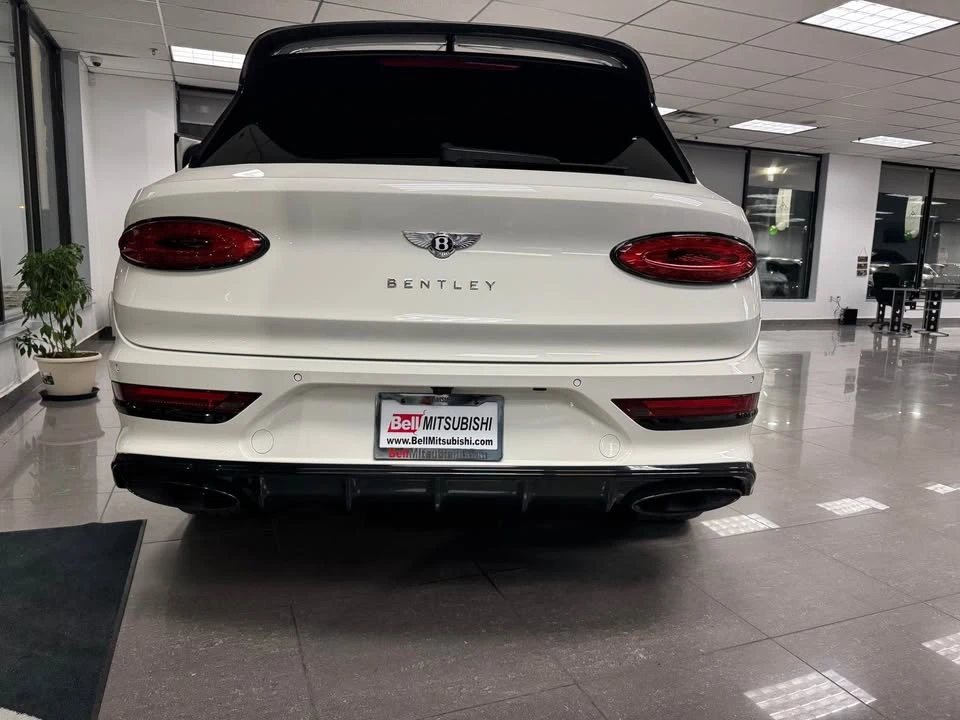 2022 Bentley Bentayga Speed - Image 5 of 10