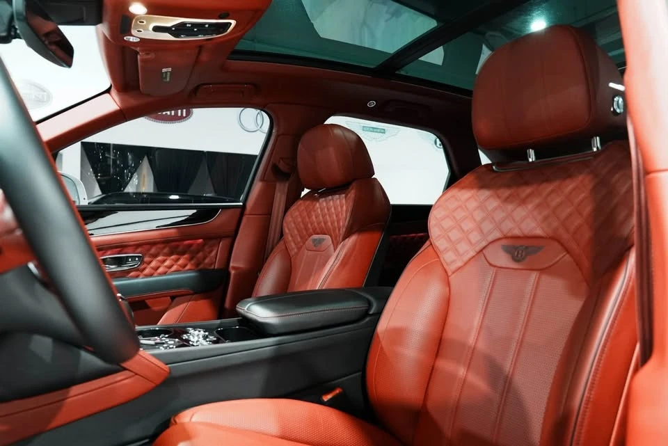 2022 Bentley Bentayga Speed - Image 10 of 10