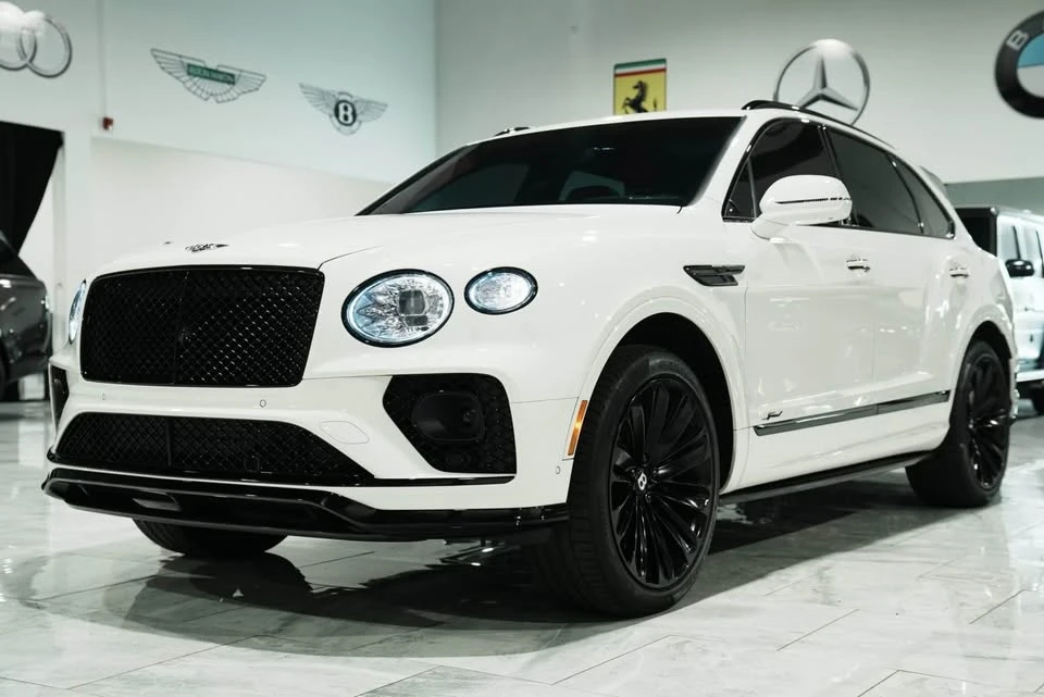 2022 Bentley Bentayga Speed - Image 2 of 10
